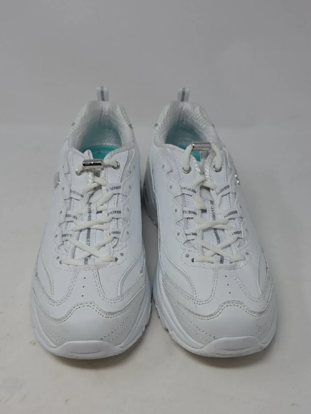 Skechers Women’s White Chunky Lace-Up Sneakers Size 9
